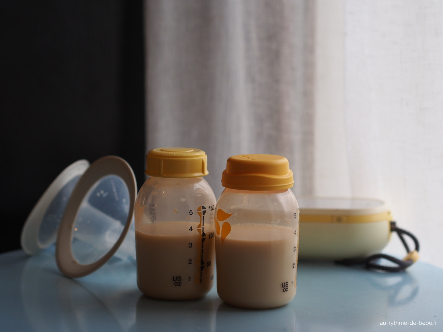 4 conseils pour tirer le lait maternel en déplacement